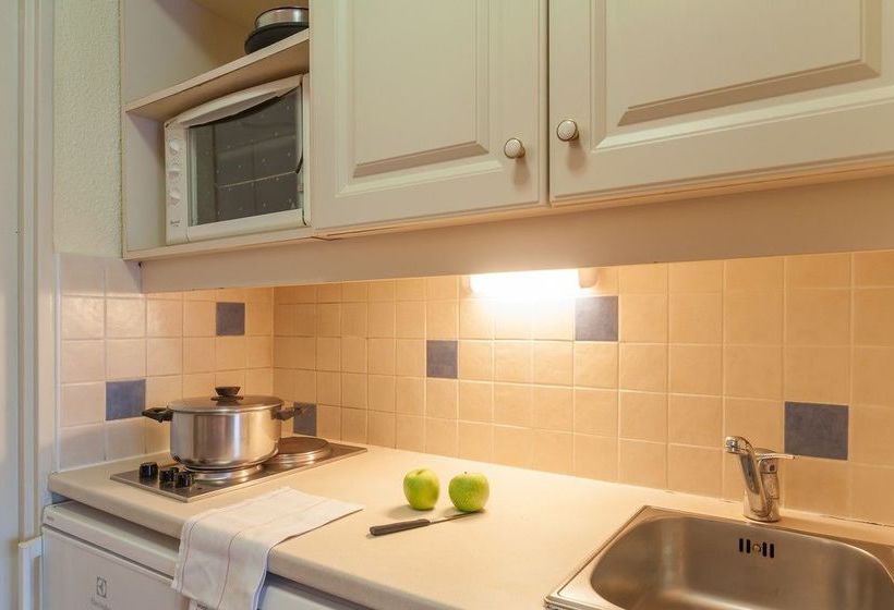 Appartments Résidence Maeva Hyères Parc 1  | Hyeres | Var | France 8