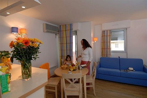 Résidence Pierre & Vacances La Promenade des Bains  | Saint Raphael | Var | France 8