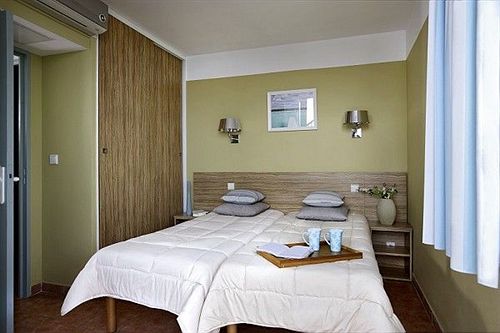 Pierre & Vacances Antibes Port Prestige  | Antibes | Alpes-Maritimes | France 16