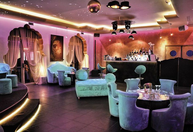 3.14 Hotel  | Cannes | Alpes-Maritimes | France 13