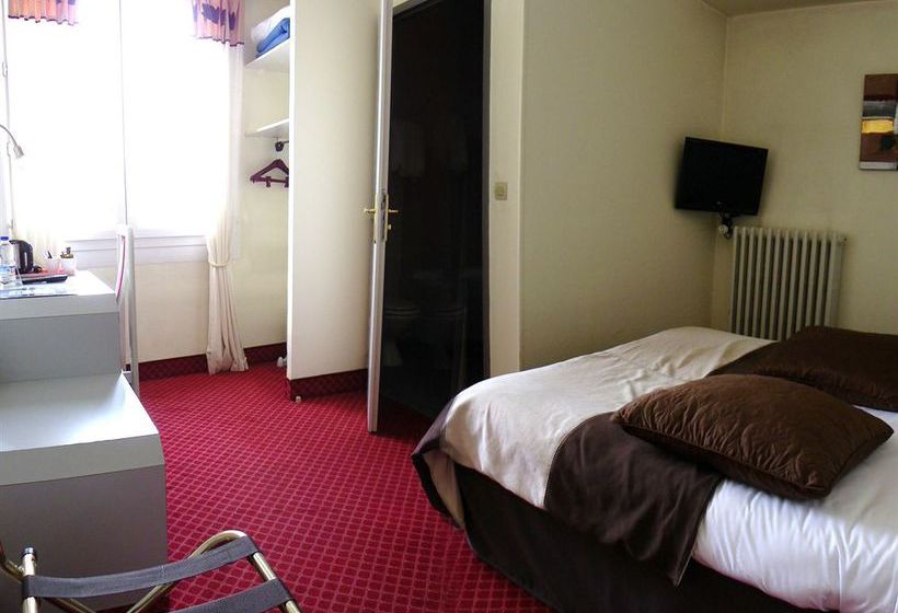 Brit Hotel Bleu Nuit  | Saintes | Charente-Maritime | France 3