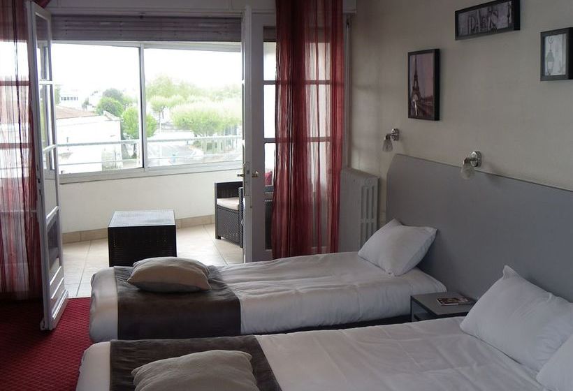 Brit Hotel Bleu Nuit  | Saintes | Charente-Maritime | France 7