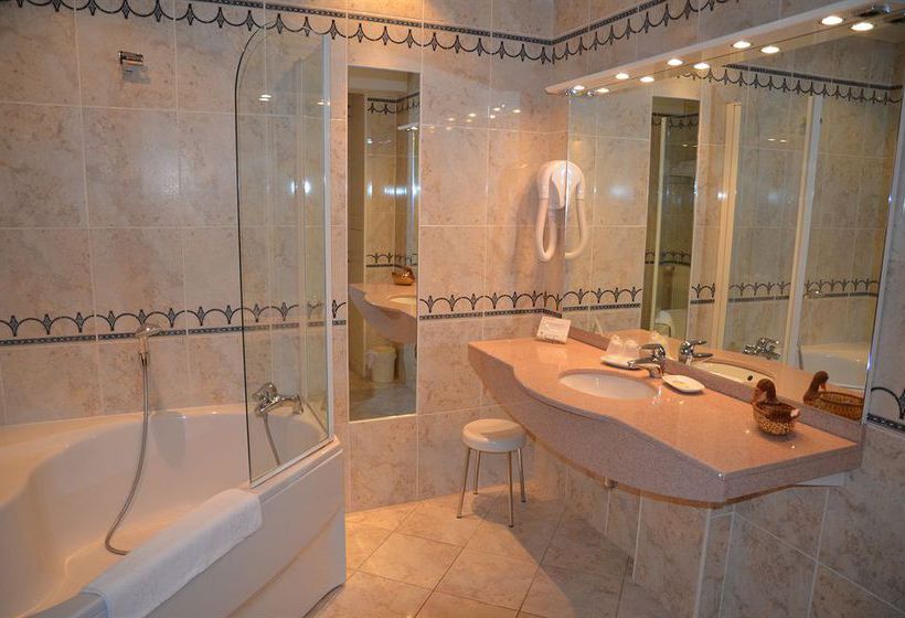 Hôtel Des Remparts  | Beaune | Cote d'Or | France 13