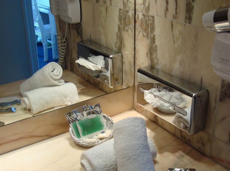 Hôtel Les Roches Rouges  | Saint Raphael | Var | France 12