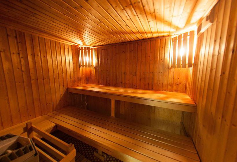 Hotel Cosmos  | Contrexeville | Vosges | Francia 18