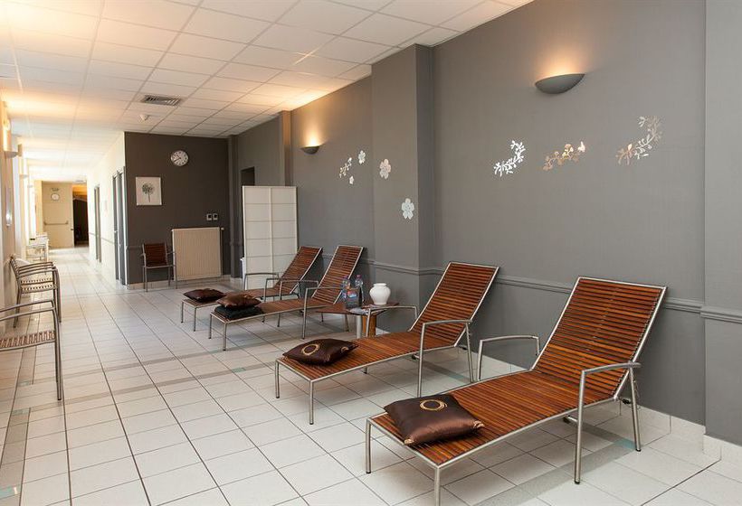 Hotel Cosmos  | Contrexeville | Vosges | Francia 20