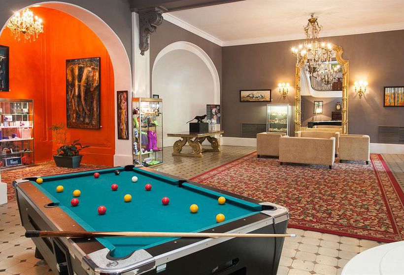 Hotel Cosmos  | Contrexeville | Vosges | Francia 5