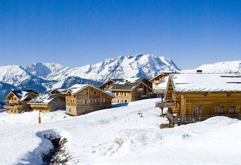 Madame Vacances Les Chalets de L'Altiport  | Alpe d'Huez | Isère | France 3