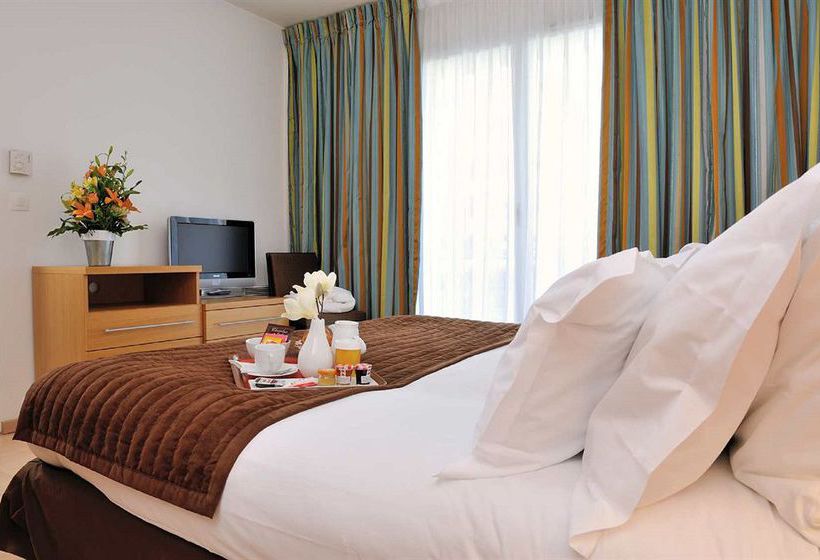 Appart'hôtel Residhome Paris Massy  | Massy | Essonne | France 1