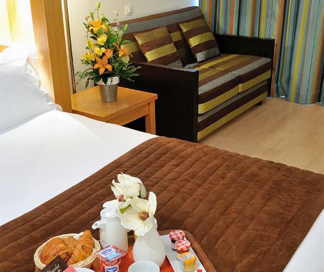 Appart'hôtel Residhome Paris Massy  | Massy | Essonne | France 6