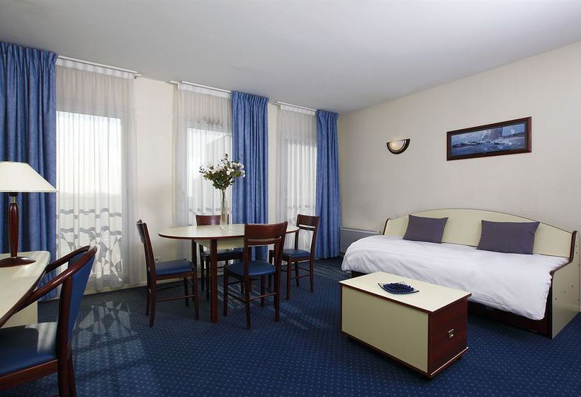 Appart'hôtel Appart'City Pontoise Cergy le Haut  | Cergy | Val-d'Oise | France