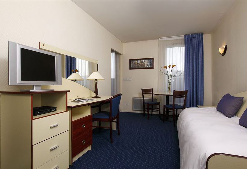 Appart'hôtel Appart'City Pontoise Cergy le Haut  | Cergy | Val-d'Oise | France 12