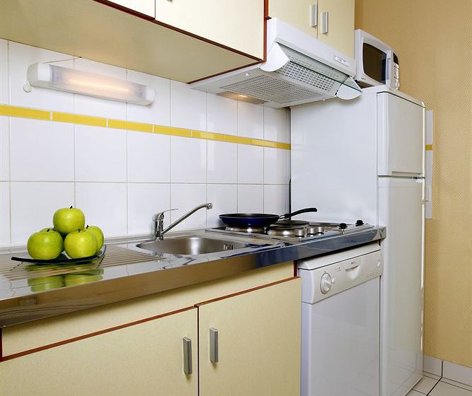 Appart'hôtel Appart'City Pontoise Cergy le Haut  | Cergy | Val-d'Oise | France 16