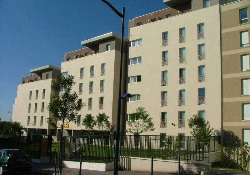 Appart'hôtel Appart'City Pontoise Cergy le Haut  | Cergy | Val-d'Oise | France 19