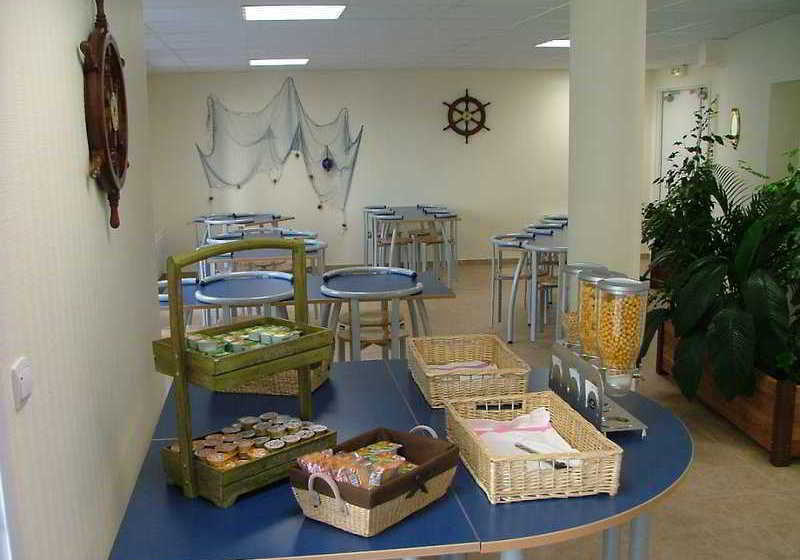 Appart'hôtel Appart'City Pontoise Cergy le Haut  | Cergy | Val-d'Oise | France 20