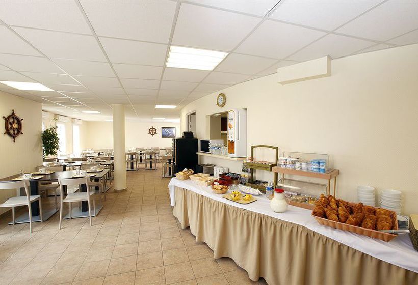 Appart'hôtel Appart'City Pontoise Cergy le Haut  | Cergy | Val-d'Oise | France 4