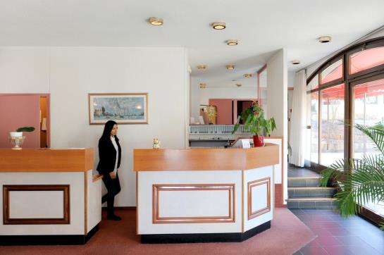 Minotel Le Bourgogne Evian  | Évian-les-Bains | Haute-Savoie | France 1