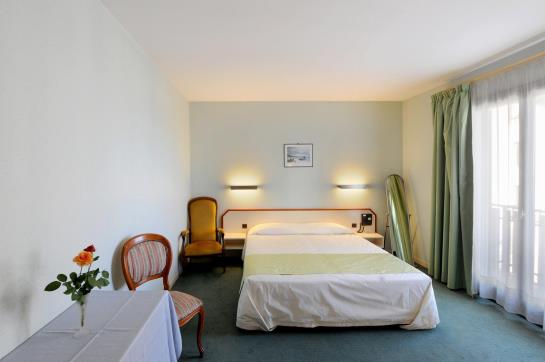 Minotel Le Bourgogne Evian  | Évian-les-Bains | Haute-Savoie | France 10