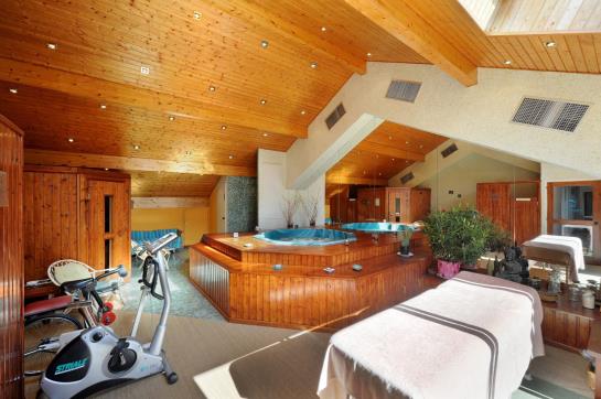 Minotel Le Bourgogne Evian  | Évian-les-Bains | Haute-Savoie | France 13