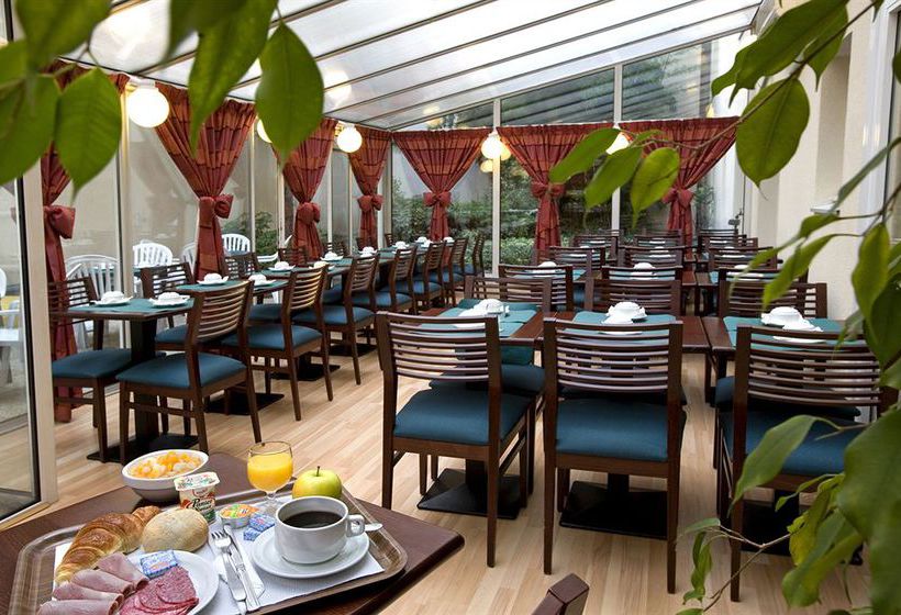 Hotel Classics Porte de Versailles  | Issy les Moulineaux | Hauts-de-Seine | France 1