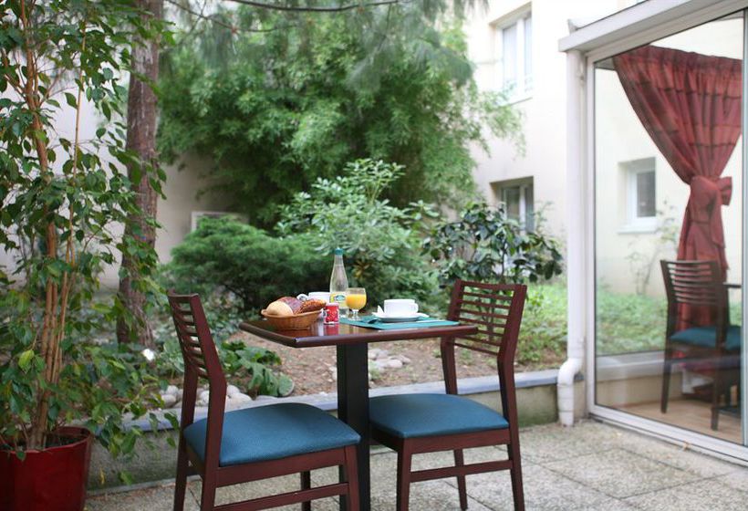 Hotel Classics Porte de Versailles  | Issy les Moulineaux | Hauts-de-Seine | France 8