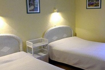 Au Saint Roch Hotel Et Jardin  | Avignon | Vaucluse | France 2