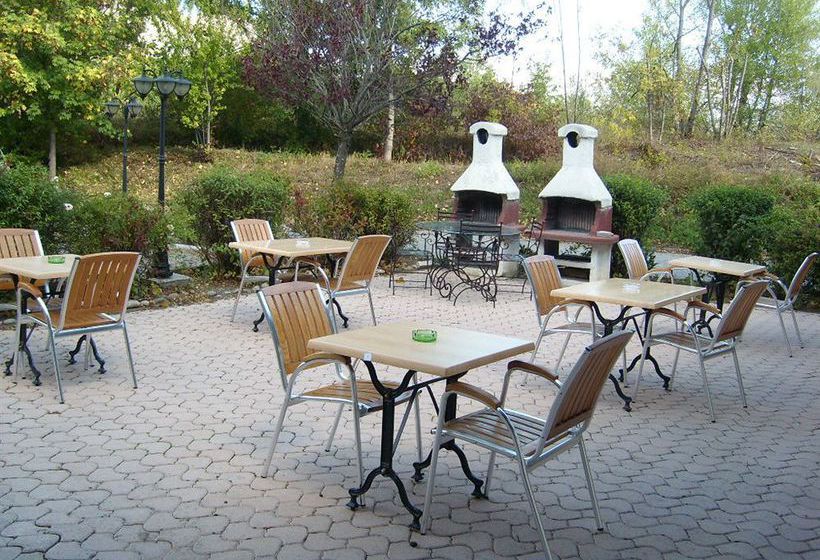 P'tit Dej-Hotel Gap Le Pré Vert Altos Alpes