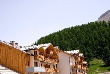 Hôtel Les Melezes D'or  | Les Orres | Hautes-Alpes | France 1