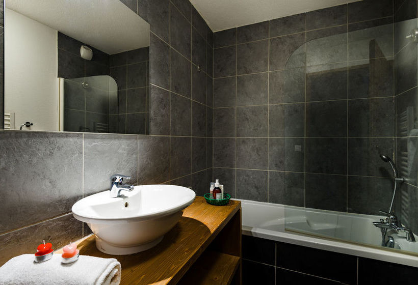 Hôtel Lagrange Prestige Les Chalets Edelweiss  | La Plagne | Savoie | France 11