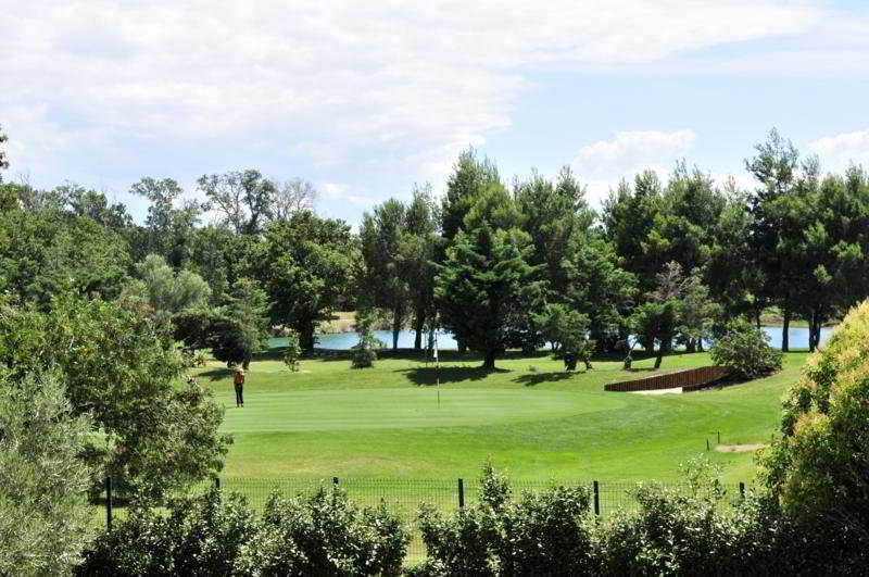 Residhotel Golf Grand Avignon  | Avignon | Vaucluse | France 16