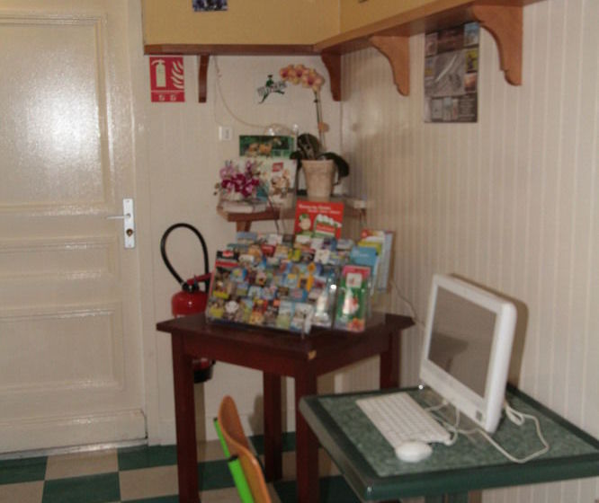 Fasthotel Caen Memorial  | Saint Contest | Calvados | France 10