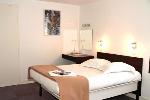 Fasthotel Caen Memorial  | Saint Contest | Calvados | France 14