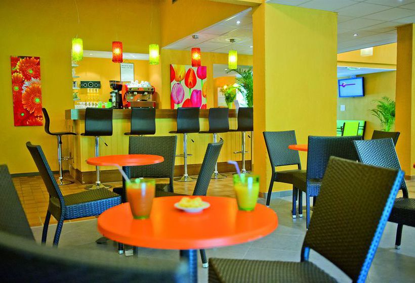 Hôtel Les Balcons Du Canigou  | Vernet les Bains | Pyrenees-Orientales | France 13