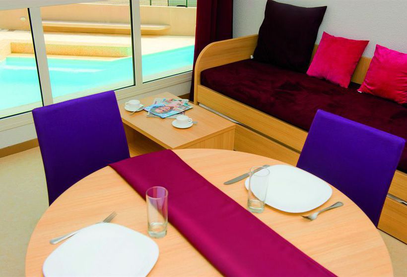 Hôtel Les Balcons Du Canigou  | Vernet les Bains | Pyrenees-Orientales | France 14