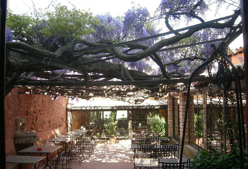 Hotel Le Clos De La Glycine Roussillon