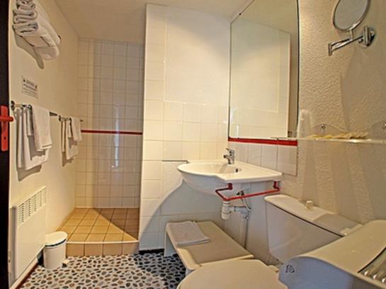 Motel de la Baie de Paimpol  | Ploubazlanec | Côtes-d'Armor | France 10