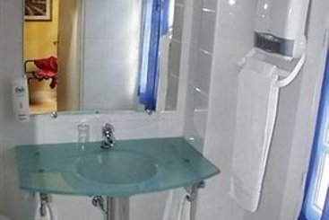 Hotel La Petite Sirene  | Nice | Alpes-Maritimes | France 4