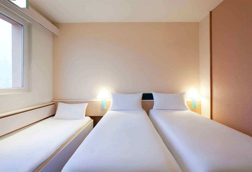 Hotel Ibis Tarbes Odos  | Odos | Hautes-Pyrenees | France 9