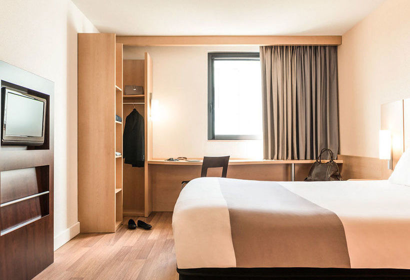Hotel Ibis Bordeaux Centre Bastide  | Bordeaux | Gironde | France 2