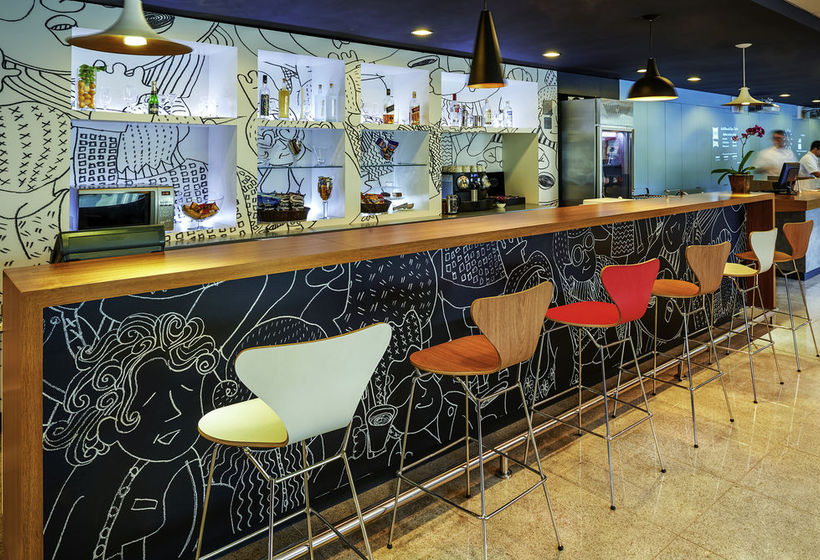 Hotel Ibis Bordeaux Centre Bastide  | Bordeaux | Gironde | France 8