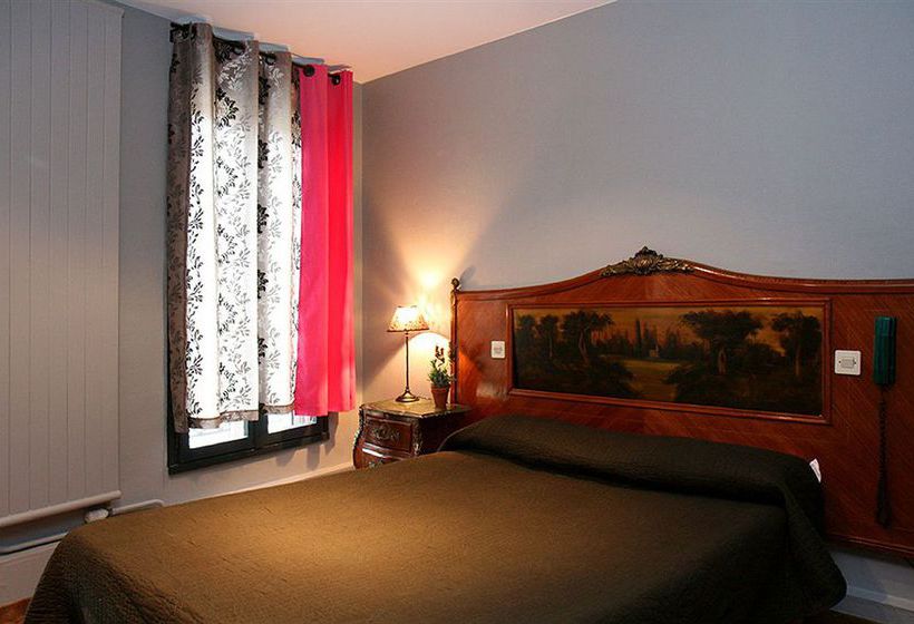 Arnaud Bernard Hotel  | Toulouse | Haute-Garonne | France 1