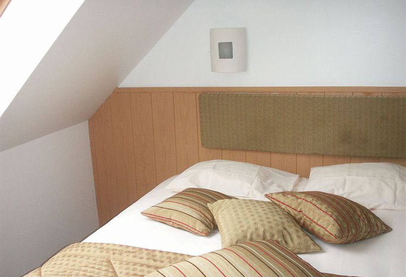 Inter-Hotel De l'Arrivée  | Guingamp | Côtes-d'Armor | France 6