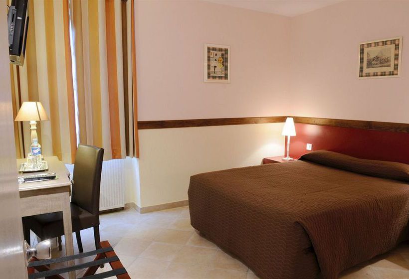 Hotel Central  | Beaune | Cote d'Or | France 10