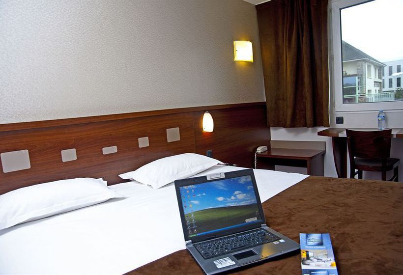 Brit Hotel Castel  | Rennes | Ille-et-Vilaine | France 11
