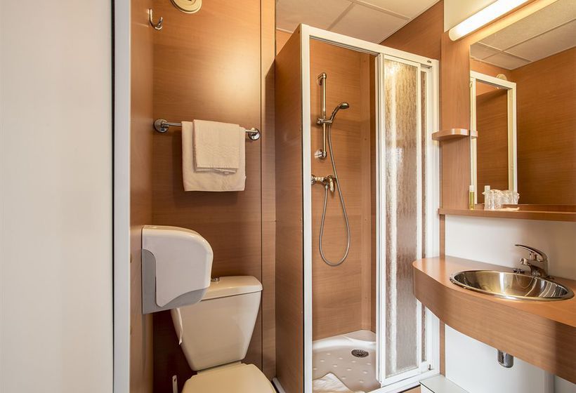 Brit Hotel Castel  | Rennes | Ille-et-Vilaine | France 15