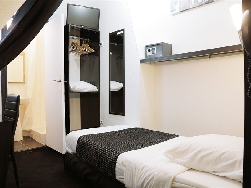 Hôtel De L'Exposition  | Paris | Paris | France 11