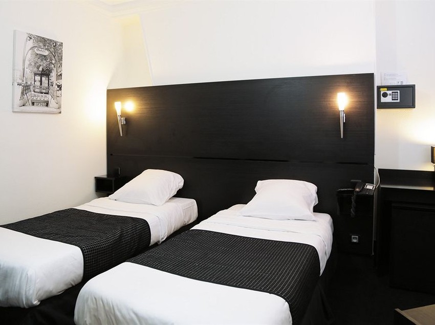 Hôtel De L'Exposition  | Paris | Paris | France 16