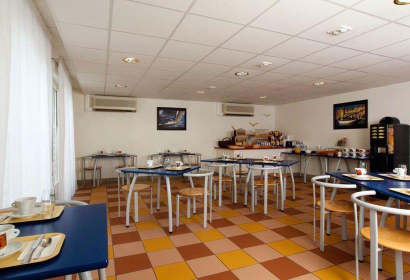 Hôtel Appart'City Béziers  | Béziers | Herault | France 6