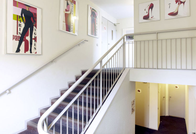 Hôtel Kyriad Lyon Est Bron Eurexpo Le Cottage  | Bron | Rhone | France 11