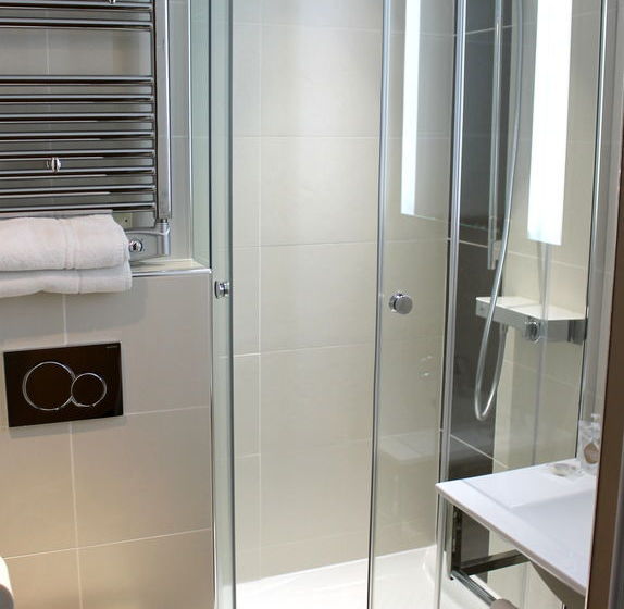 Hôtel Kyriad Lyon Est Bron Eurexpo Le Cottage  | Bron | Rhone | France 18